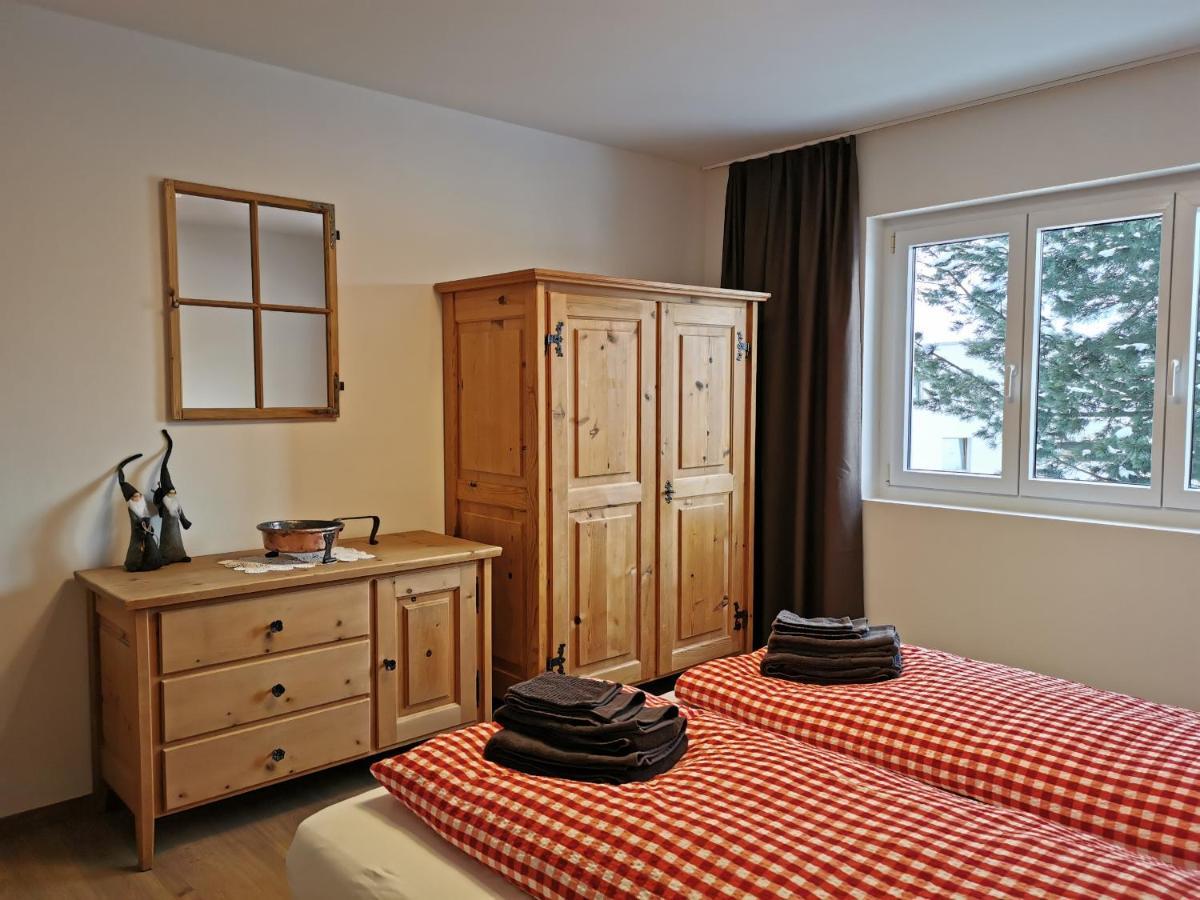 Ferienwohnung Pontresina - Chesa Andrea - Gartensitzplatz ภายนอก รูปภาพ